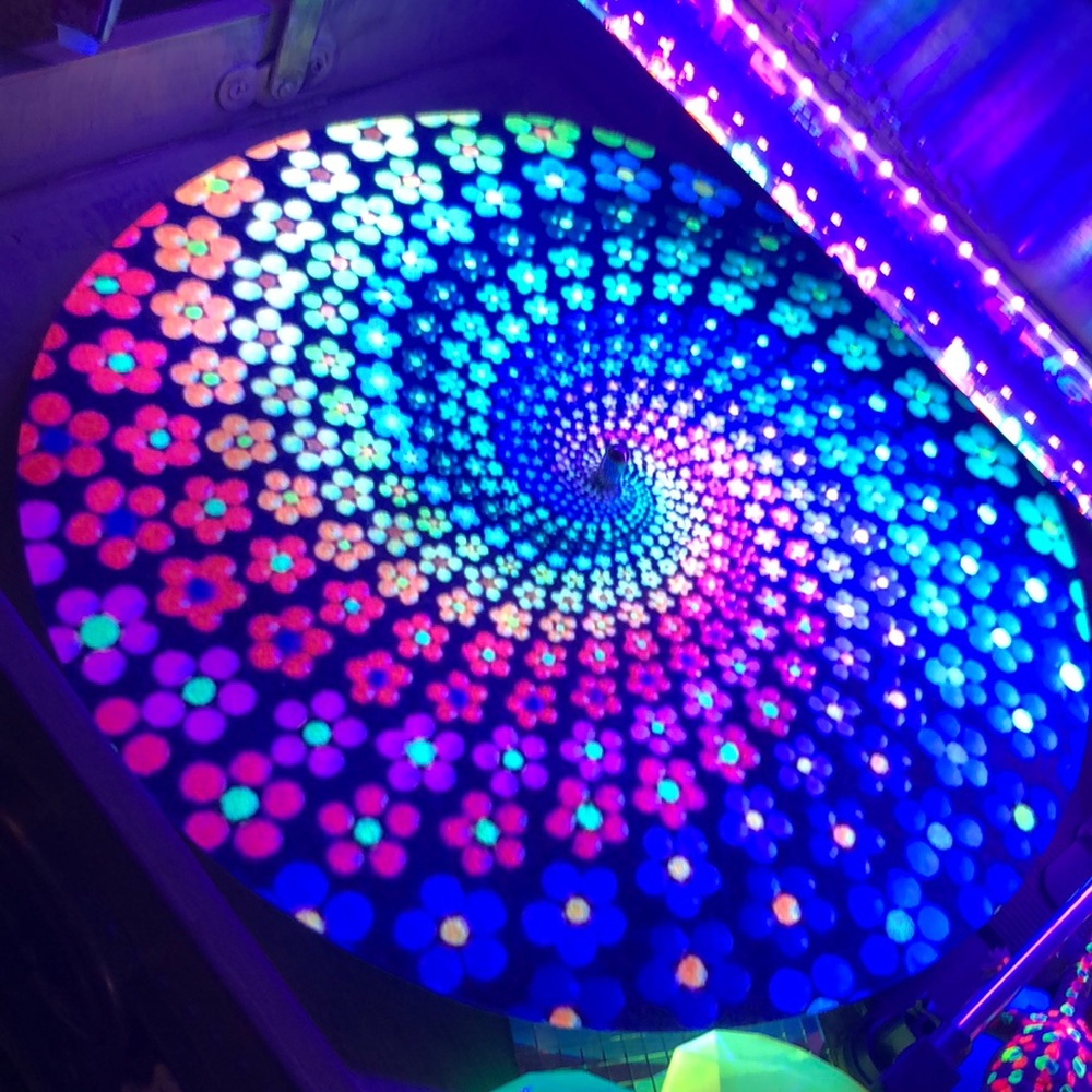 Flower Spiral Blacklight Reactive Trippy Slipmat Pad for Record Player turntable